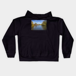 Gulls over Abingdon Kids Hoodie